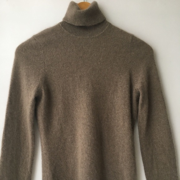 SOLD 100%  cashmere turtleneck Charter Club - Picture 5 of 6